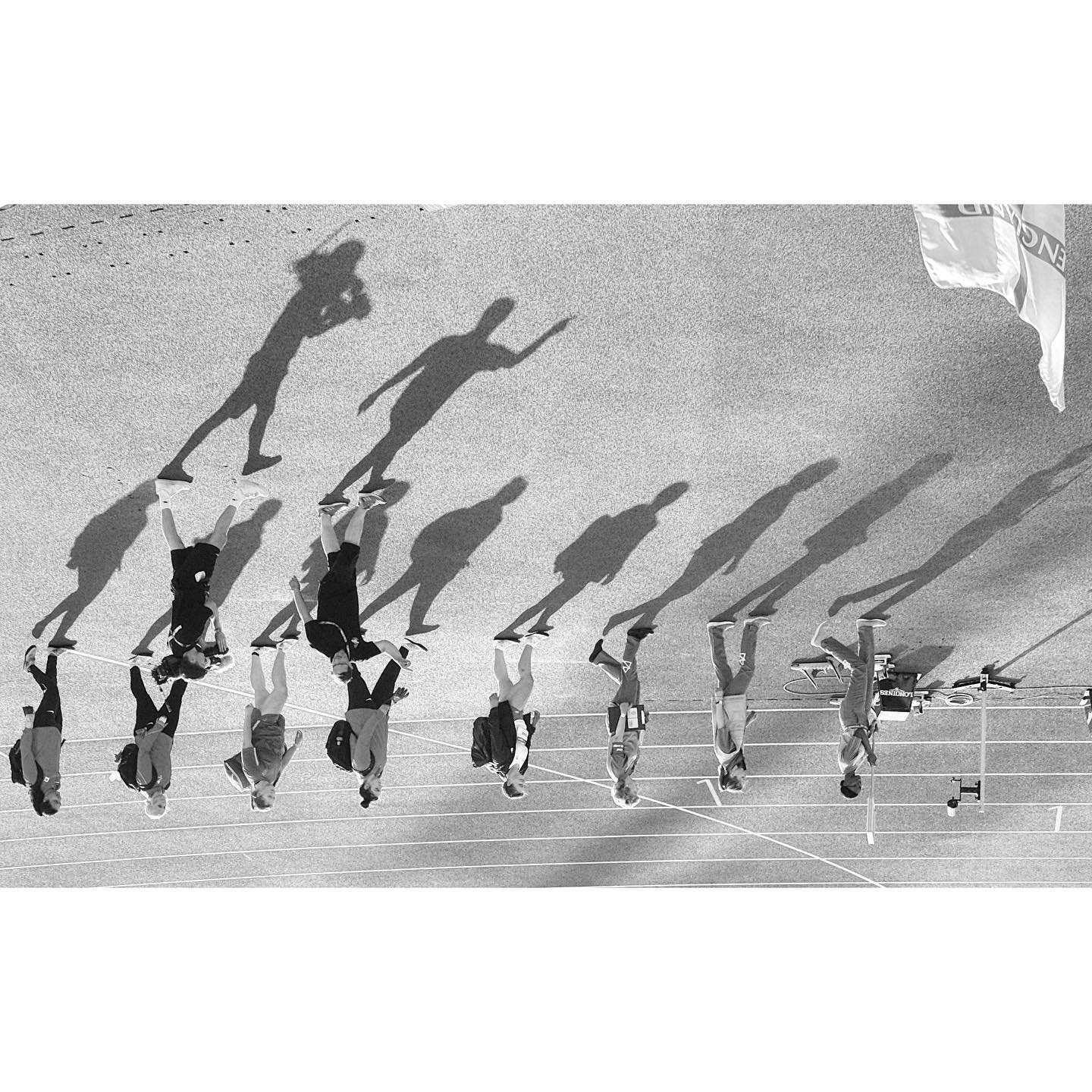 Shadow play
Procession of the athletes for the hammer throw 
——
#bbcmidlands #igersbirminghamuk #bbcsport #shadow #bnw #blackandwhitephotography #b2022 #commonwealthgames2022 #bbc #athelete #procession #birminghamlive #birminghamlife #b2022 #commonwealthgames #everything_imaginable #ukpotd #bhamcitycouncil #appicoftheweek
